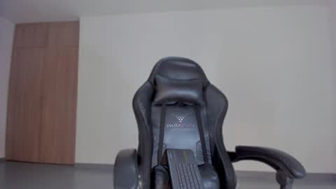 Snapshot of alexalovecastle1 chatting on January 2025 01:15:01 AM Alexandra Castillo online show from January 2025 01:15:01 AM