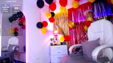 Alexa Moon online show from October 2025 06:38:02 PM