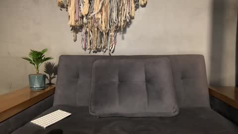 Alex  Dani online show from September 2025 01:49:01 AM