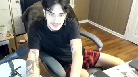 Snapshot of alexander9779 chatting on October 2025 05:49:01 AM A. online show from October 2025 05:49:01 AM