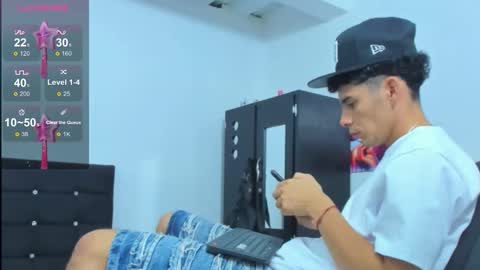 Snapshot of alexander_hot_20 chatting on January 2026 02:04:02 AM alexander_hot_20 online show from January 2026 02:04:02 AM