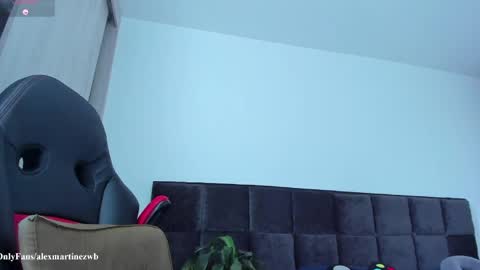 Onlyfansalexmartinezwb  Instagram alexwbmartinez  Twitter martinezcb937 online show from April 2026 04:55:01 PM
