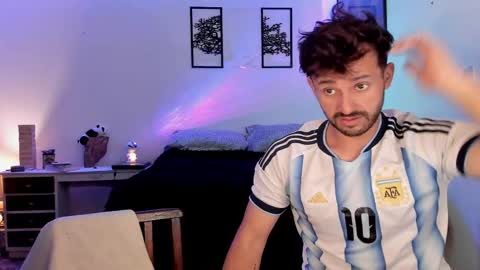 Snapshot of alexanderjaz chatting on September 2025 11:44:01 AM Alexander Jaz online show from September 2025 11:44:01 AM