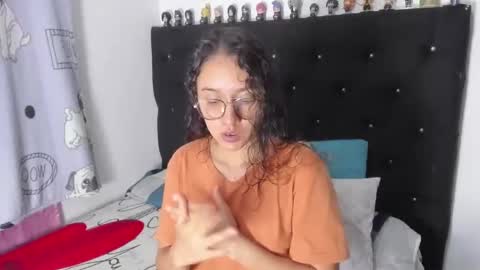 alexandra clauss online show from May 2026 01:12:01 AM
