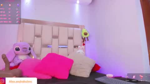 alexandra_holms1 online show from September 2025 09:19:01 PM