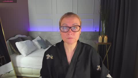 Alexandra online show from December 2024 02:00:01 PM