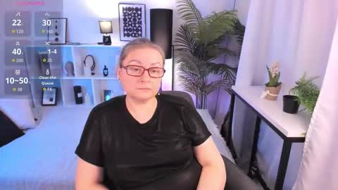 Alexandra online show from March 2026 11:10:01 PM