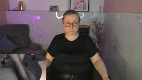 Alexandra online show from April 2026 08:50:01 PM