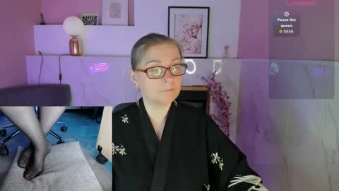 Alexandra online show from May 2026 02:11:01 PM