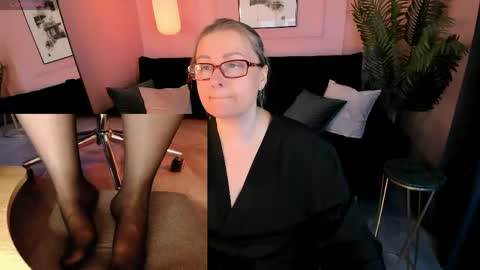 Alexandra online show from May 2026 08:38:02 PM