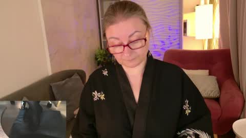 Alexandra online show from May 2026 04:07:02 AM