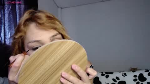 Snapshot of alexandra_lorens chatting on November 2025 08:21:02 PM geo online show from November 2025 08:21:02 PM