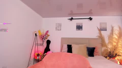 Snapshot of alexandra_ra1 chatting on January 2025 02:25:01 PM Alexandra Rodriguez online show from January 2025 02:25:01 PM