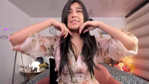 Snapshot of alexandra_ra1 chatting on January 2025 11:37:02 PM Alexandra Rodriguez online show from January 2025 11:37:02 PM