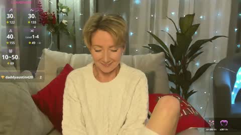 Alexandra online show from December 2024 01:11:02 PM