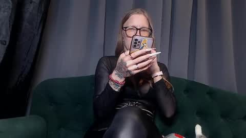 Alexandra online show from April 2026 04:48:01 PM