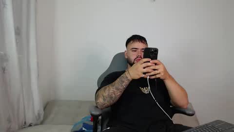 Snapshot of alexandro_king chatting on October 2025 02:22:02 AM ALEX online show from October 2025 02:22:02 AM