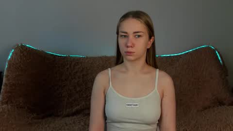 Snapshot of alexarti chatting on November 2025 07:30:01 AM Alex online show from November 2025 07:30:01 AM