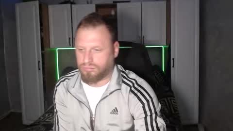 Snapshot of alexboy2022 chatting on November 2025 05:13:02 PM onlyfans..alexyno2022 online show from November 2025 05:13:02 PM