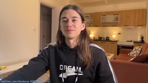           online show from November 2025 01:40:01 AM