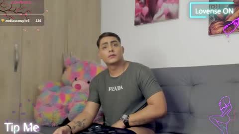 Alex  online show from April 2026 08:09:02 PM