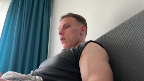 alexfit96 online show from May 2026 03:40:02 PM