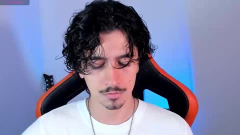 alexfloreszzz online show from February 2026 10:03:02 PM