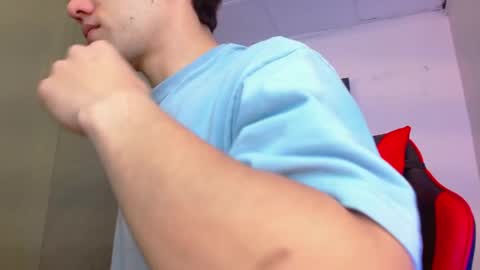 alexgiraldo__ online show from May 2026 01:27:01 PM