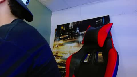 alexgiraldo__ online show from May 2026 01:12:01 AM
