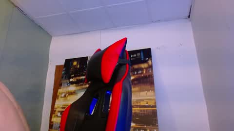 alexgiraldo__ online show from May 2026 12:38:01 AM