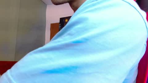 alexgiraldo__ online show from May 2026 04:21:02 AM