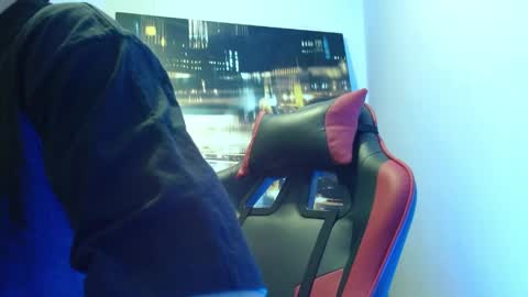 alexgiraldo__ online show from May 2026 10:11:02 PM