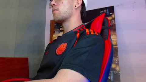 alexgiraldo__ online show from June 2026 02:02:02 AM