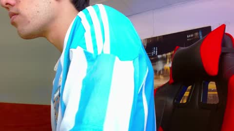 alexgiraldo__ online show from June 2026 06:31:01 PM