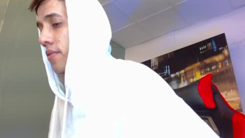 alexgiraldo__ online show from July 2026 12:22:02 PM