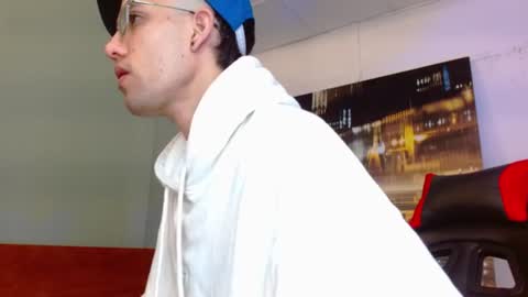 alexgiraldo__ online show from July 2026 12:09:01 PM
