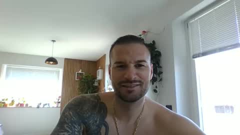 Snapshot of alexgrandi2024 chatting on March 2026 11:21:02 AM rey ale84 online show from March 2026 11:21:02 AM