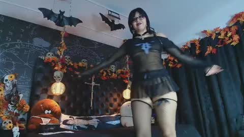 Alex online show from October 2025 06:39:01 PM