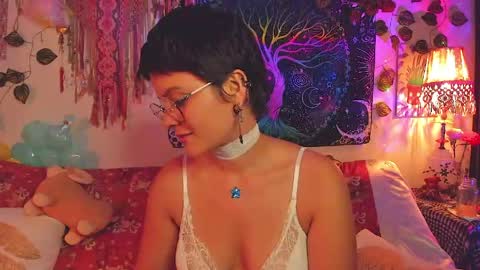 Snapshot of alexiafisher_ chatting on June 2026 01:28:02 AM Alex online show from June 2026 01:28:02 AM