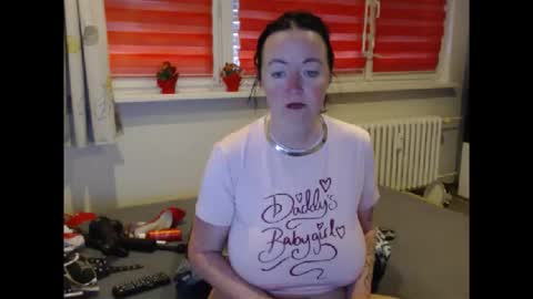 alexie33 online show from May 2026 07:37:01 AM