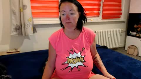 alexie33 online show from June 2026 06:37:02 AM
