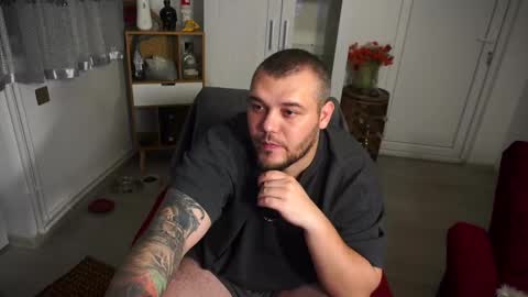 Alex online show from February 2025 10:39:01 PM