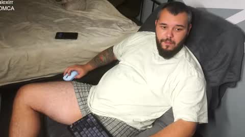 Alex online show from November 2025 08:52:02 PM