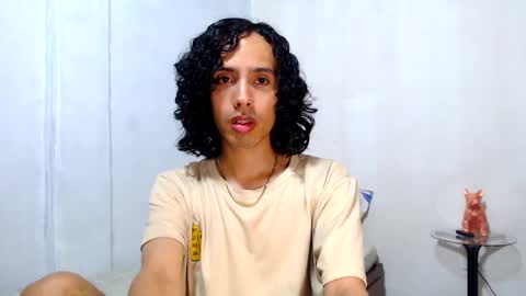 Alexis online show from May 2026 06:57:02 PM