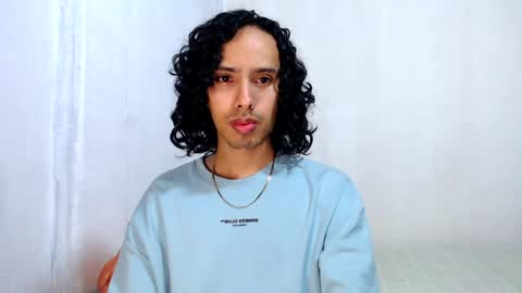 Alexis online show from May 2026 01:05:02 PM
