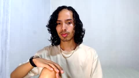 Alexis online show from June 2026 07:09:02 PM