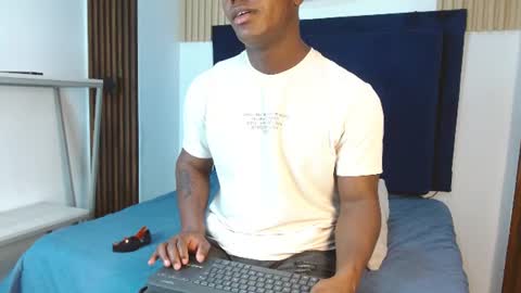 Alexis Fernandez online show from July 2026 08:51:01 PM
