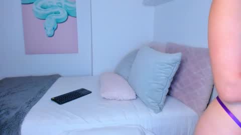 Snapshot of alexis_rosses chatting on February 2025 12:37:01 AM Alexiis 3 online show from February 2025 12:37:01 AM