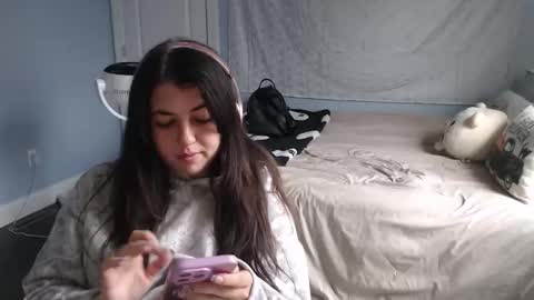 alexislove8 online show from October 2025 06:09:01 PM