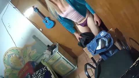 alexiss699 online show from December 2024 09:56:01 AM